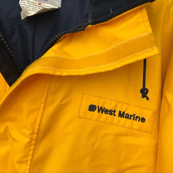 West Marine Boating / Fishing Yellow Hooded Waterproof Men's Jacket M, - Picture 2 of 11